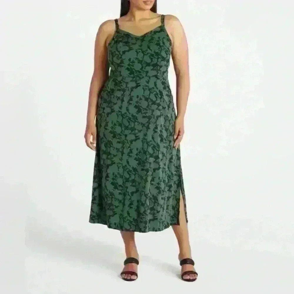 41 Hawthorn Beatriz Maxi Dress with Side Slit in Green - Size 1X (NWT)